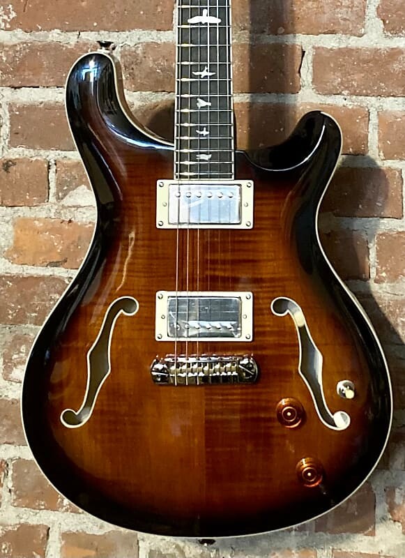 

PRS SE Hollowbody II 2022 Black Gold Burst, поддержите малый бизнес и купите здесь!