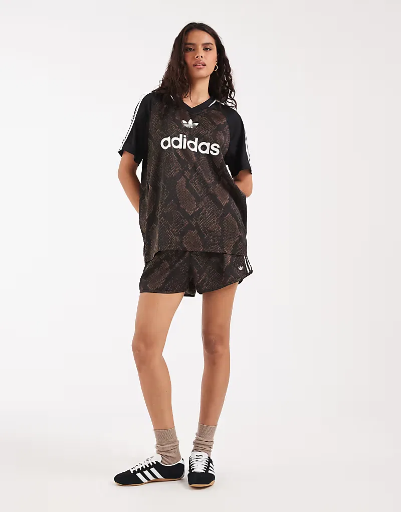 Атласная футбольная майка Adidas Originals темно-коричневый под змеиную кожу — фото 2