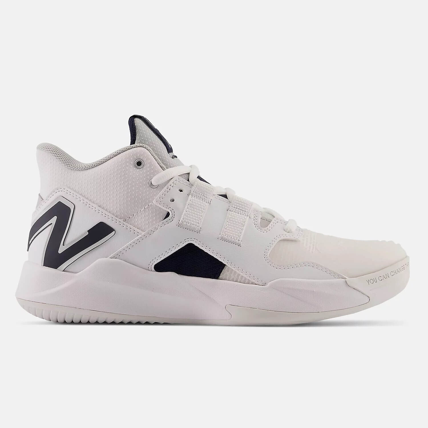 

Кроссовки для тенниса New Balance Adult FuelCell Coco V1 Hard Court Unisex, белый/черный
