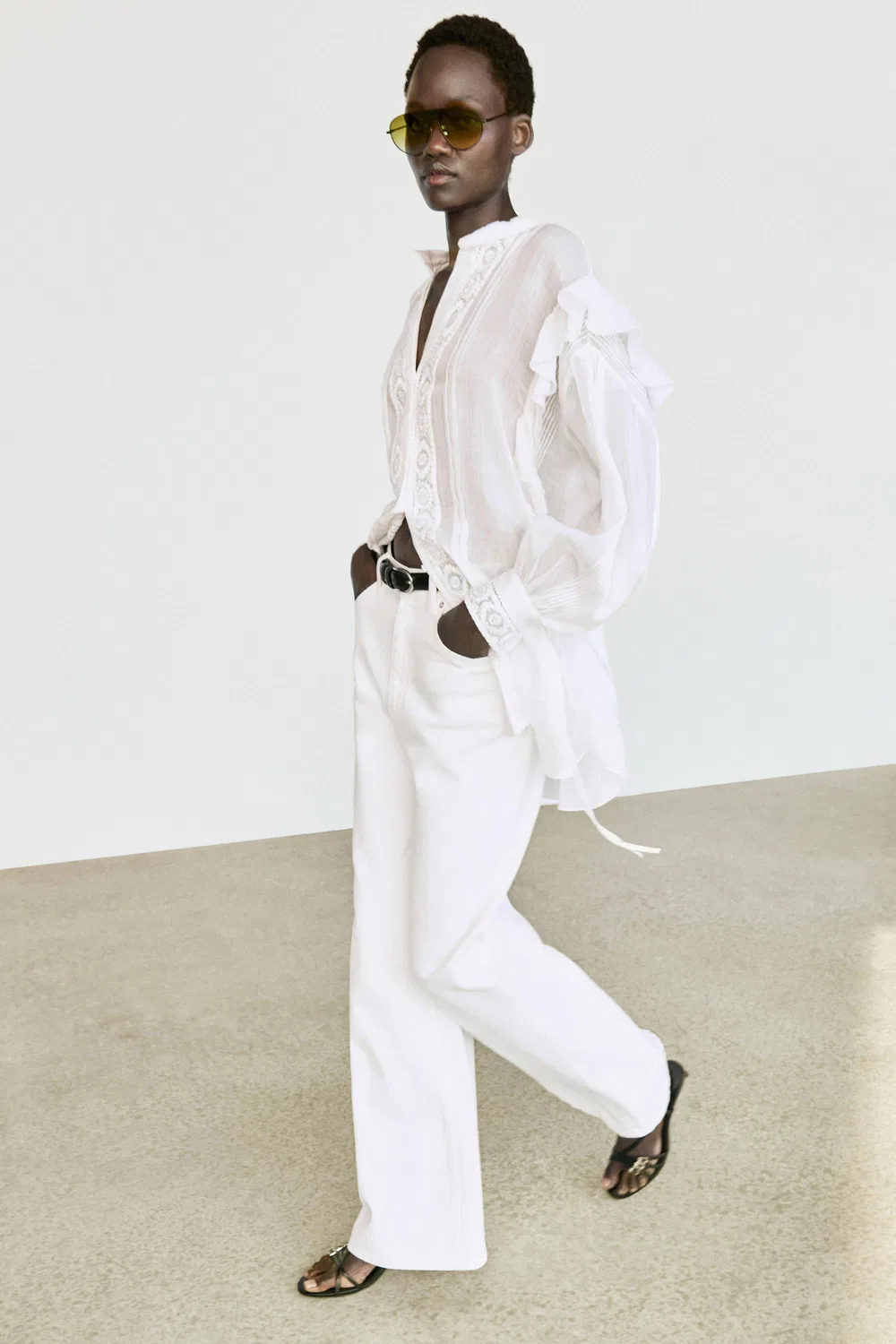 Блузка Massimo Dutti, с воротником, вышивкой и оборками, белый — фото 4