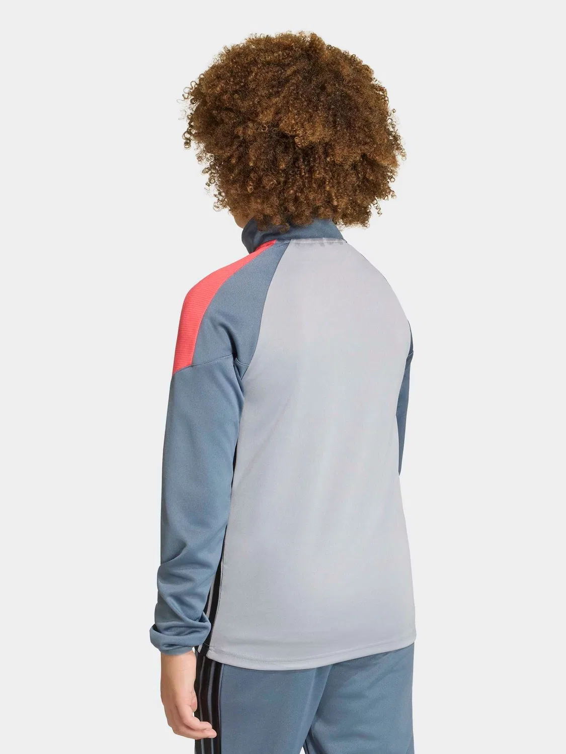 Тренировочная куртка adidas Tiro Essentials, серая — фото 2