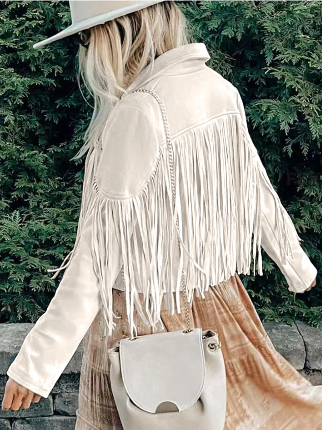 Женская куртка из искусственной замши с бахромой Western Fringe, beige — фото 4