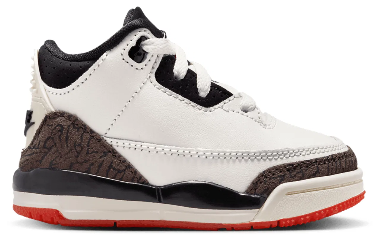 Мальчиковые баскетбольные кроссовки Retro 3 Jordan, цвет Tan/Black/White
