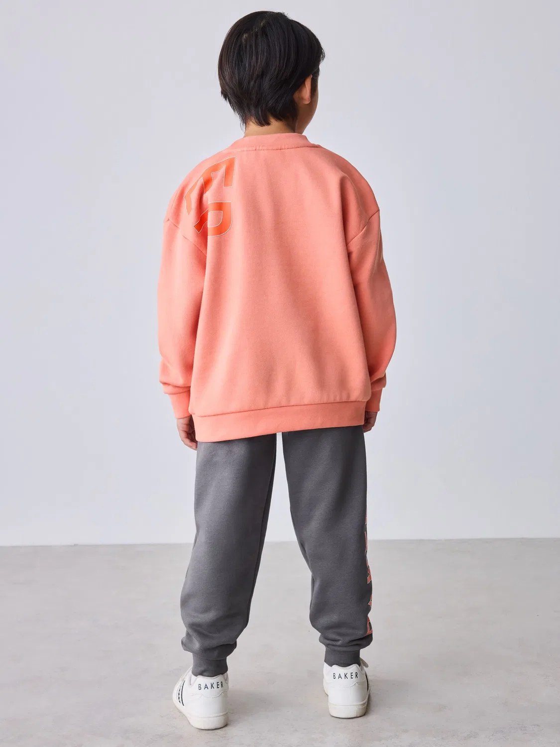 Спортивный костюм Oversized Graphic Sweatshirt and Joggers Set Baker by Ted Baker, оранжевый/серый — фото 2