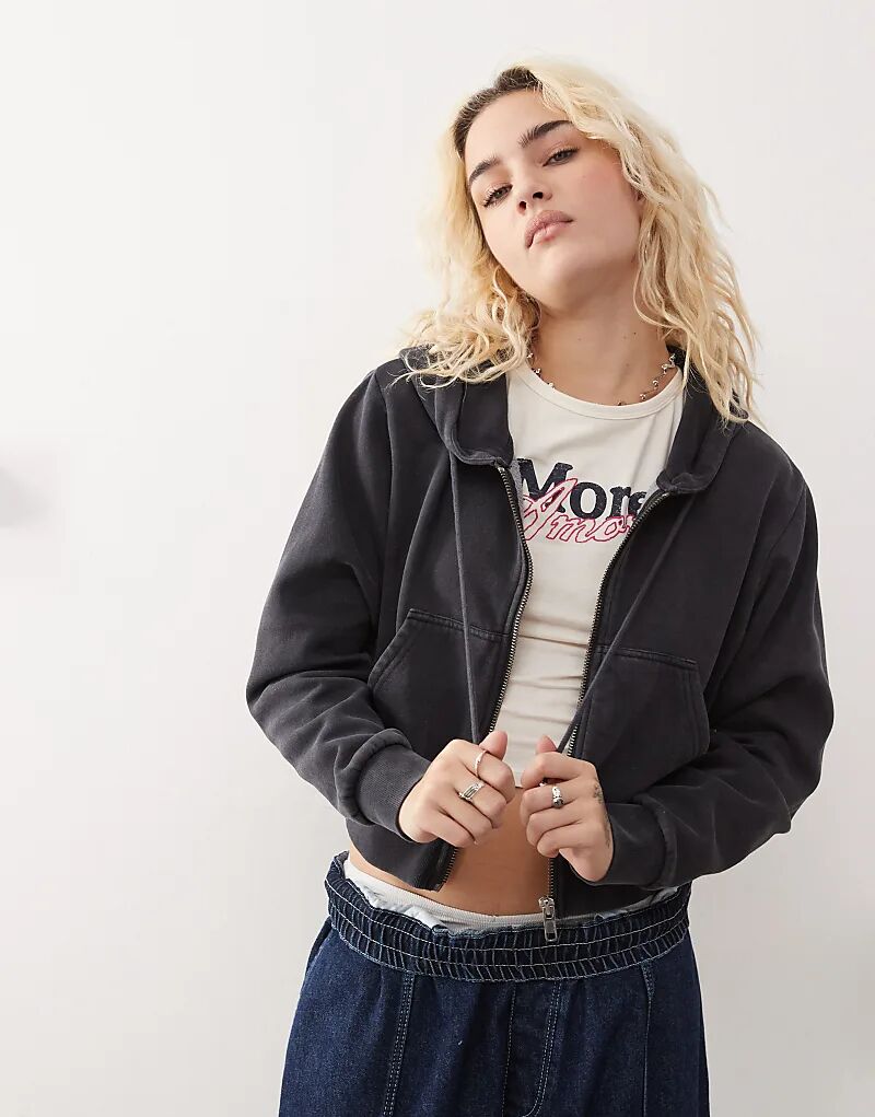 

Укороченная свободная толстовка с капюшоном на молнии черного цвета Monki
