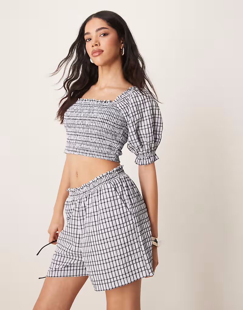

Шорты из сирсакера в клетку от ASOS DESIGN синего цвета