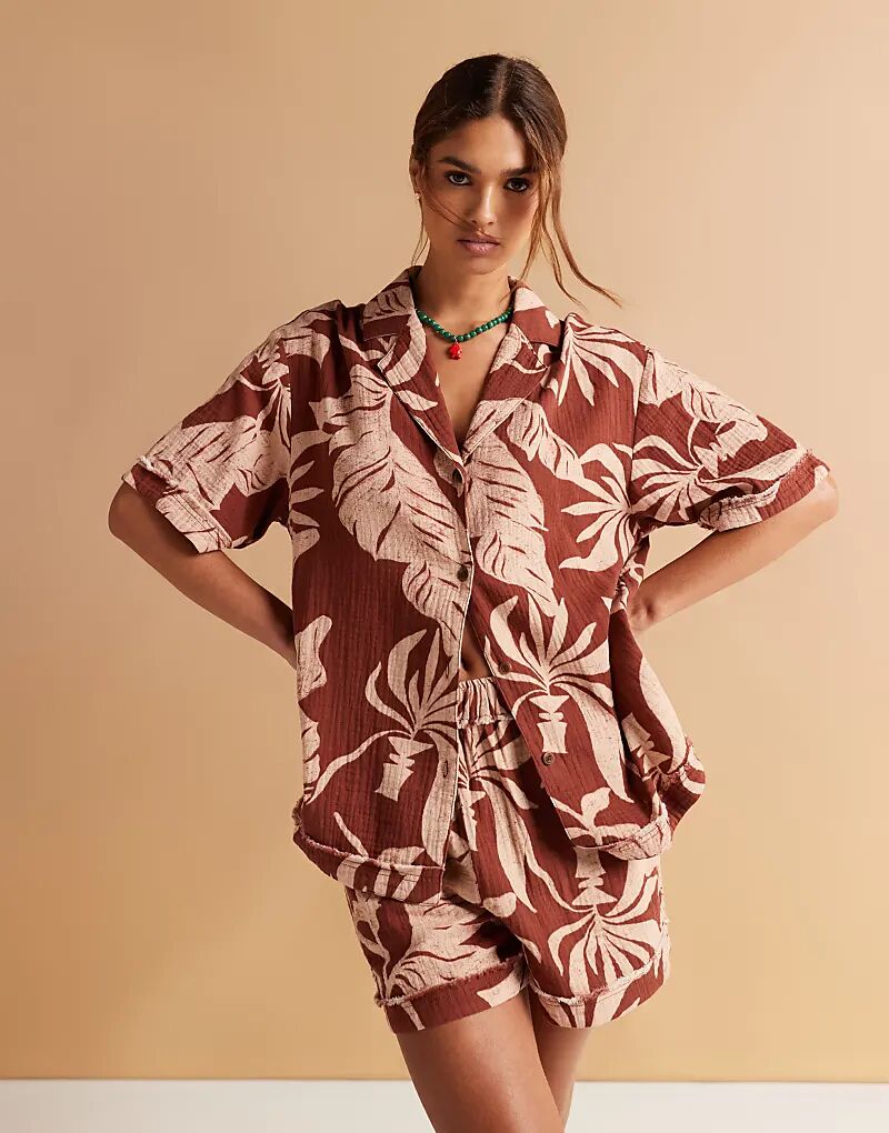 

Рубашка из марли ASOS DESIGN с принтом пальм