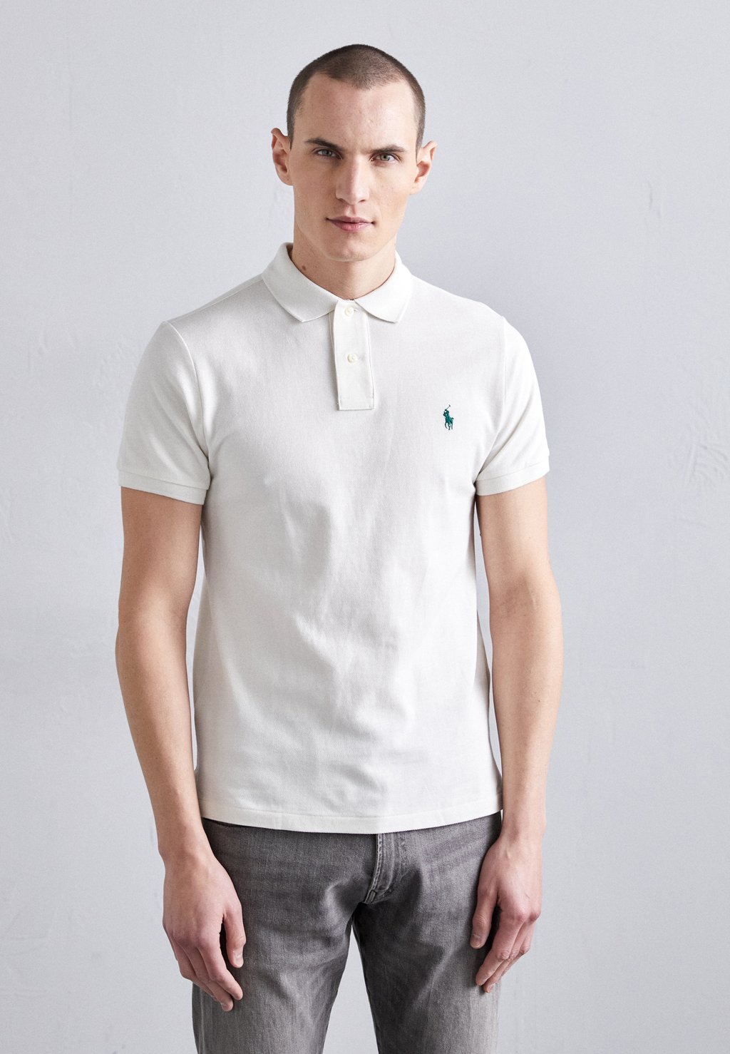 

Рубашка поло CUSTOM SLIM FIT MESH POLO SHIRT Polo Ralph Lauren, молочный