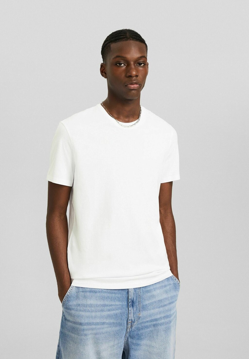 

Базовая футболка Short Sleeve Bershka, белый