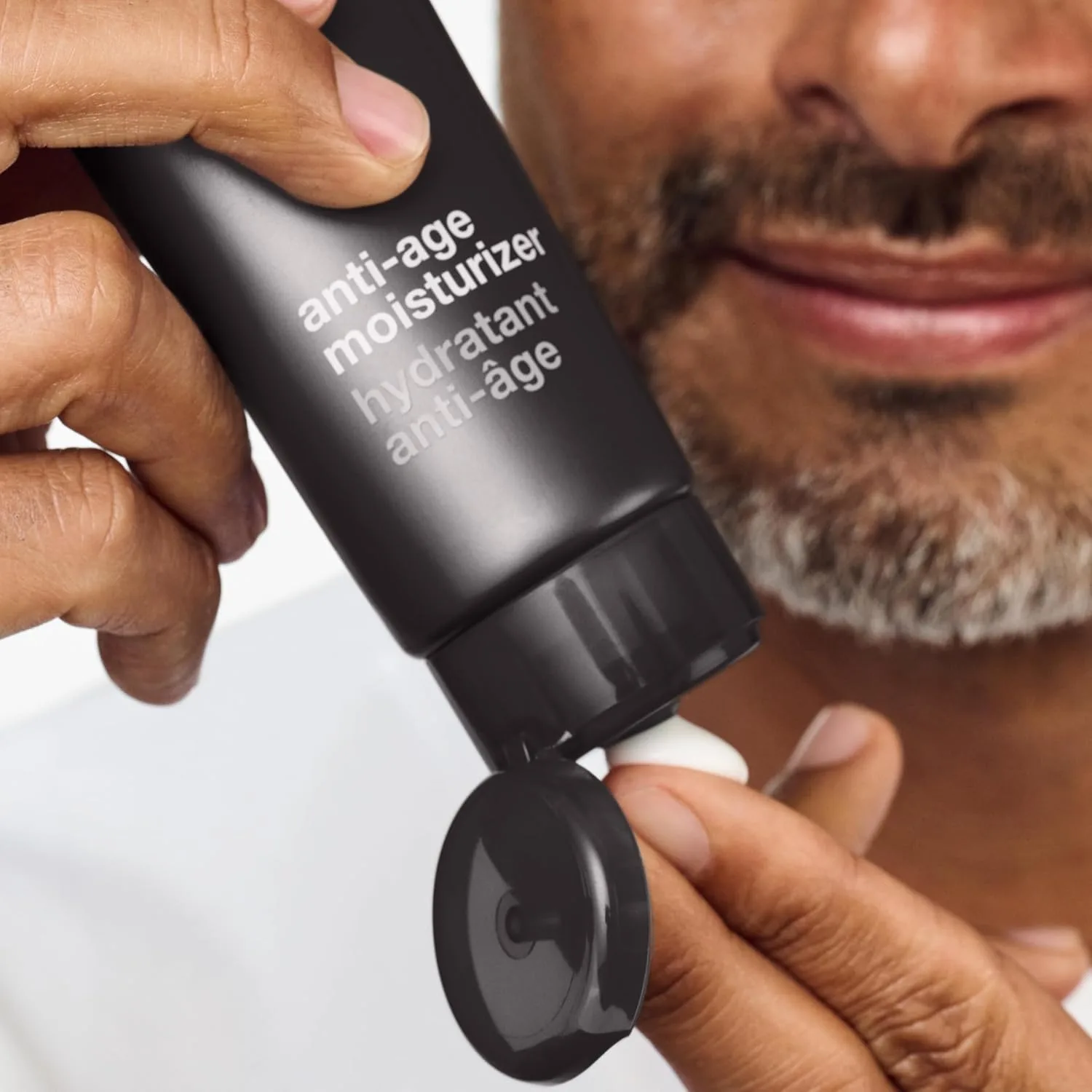 Крем для лица Clinique — For Men ежедневный антивозрастной увлажняющий с гиалуроновой кислотой, витамином E и, 100 мл — фото 4