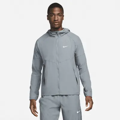 

Куртка Nike Miler, цвет Smoke Grey/Smoke Grey