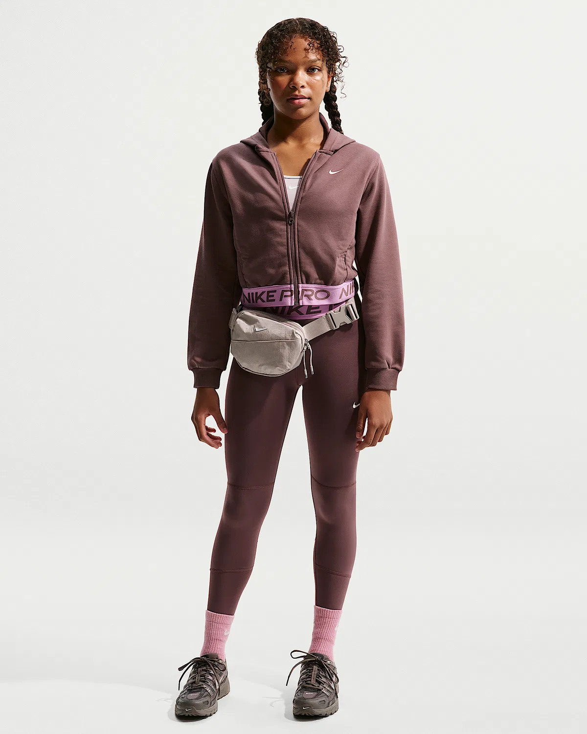 Детская (девичья) флисовая кофта Nike Pro Fleece Dri-FIT на молнии, Tattoo/Tattoo/Light Magenta/White — фото 4