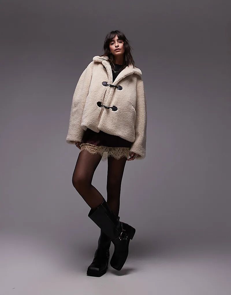 

Короткое пальто из борга кремового цвета Topshop