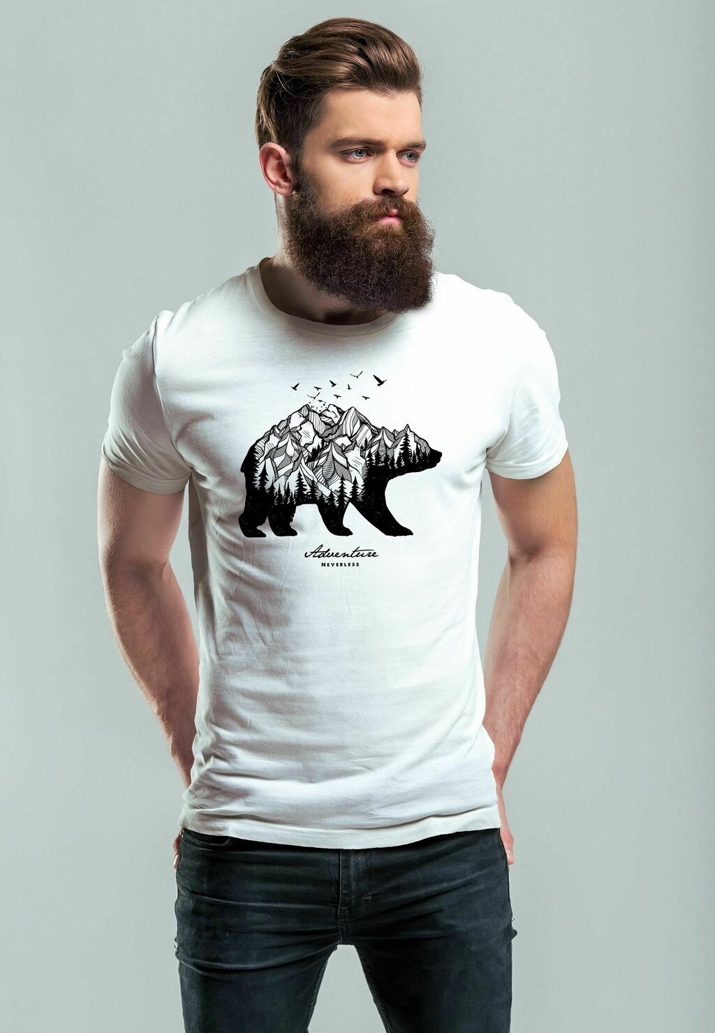 

Футболка с принтом BÄR ABENTEUER BERGE WALD BEAR MOUNTAINS ADVENTURE Neverless, цвет weiß