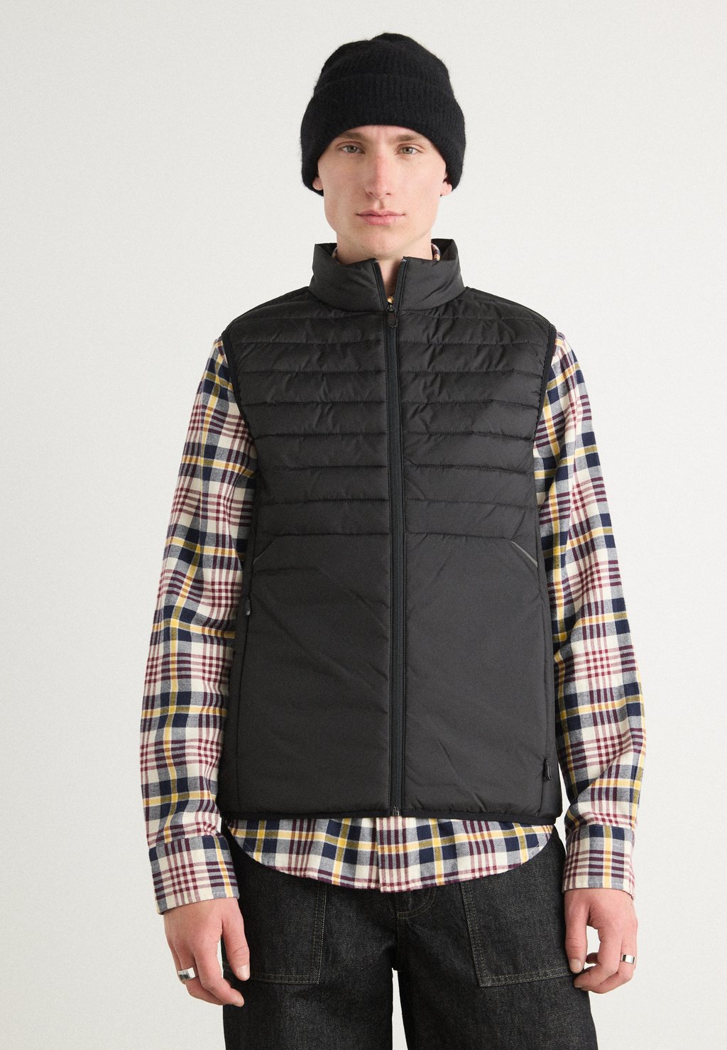 

Жилет URBANEX VEST BOSS, черный