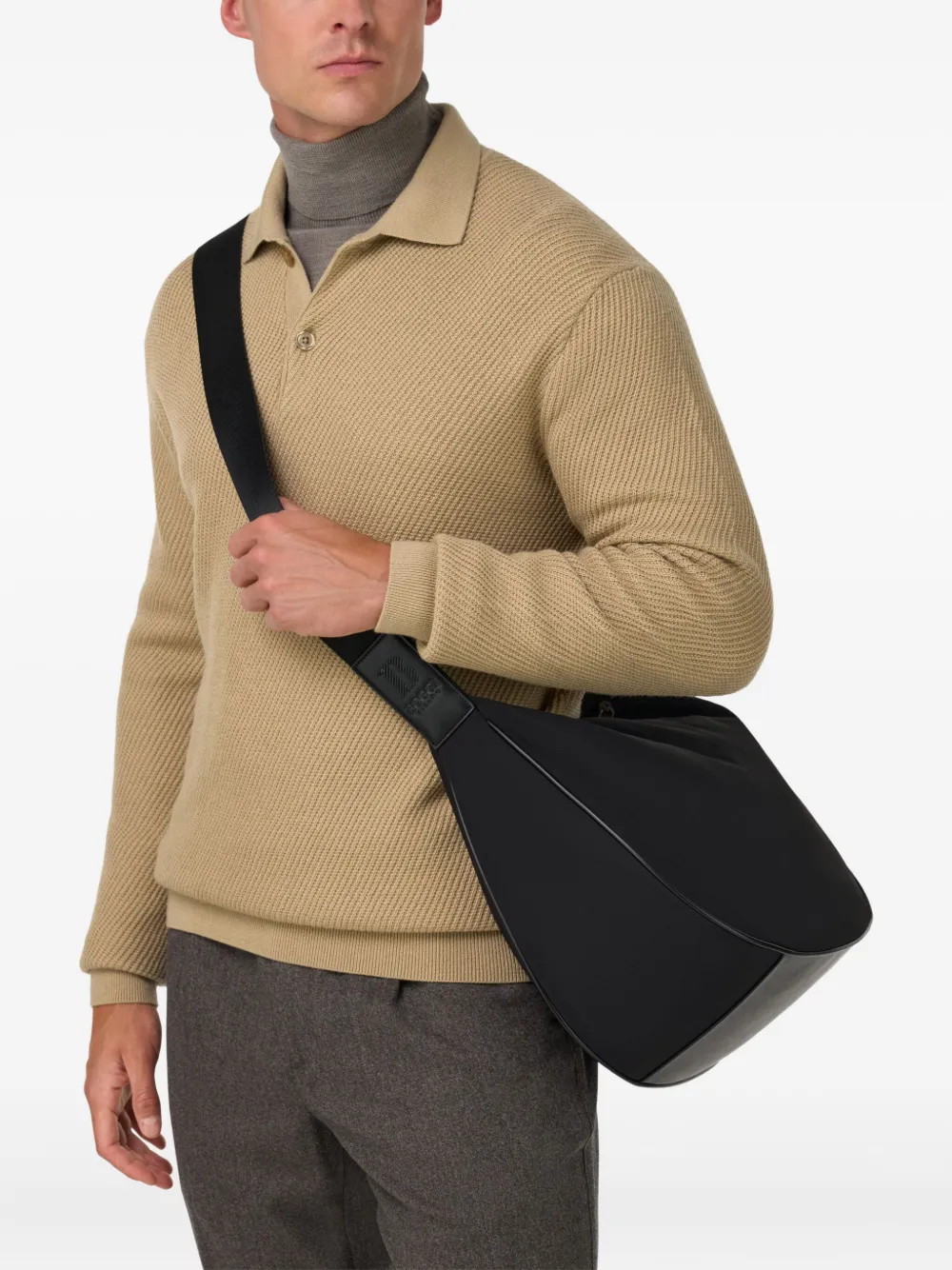 

Сумка на плечо с логотипом Boggi Milano, черный