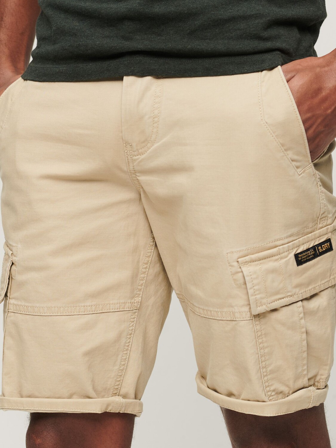 

Шорты-карго Superdry из органического хлопка, цвет Stone Wash