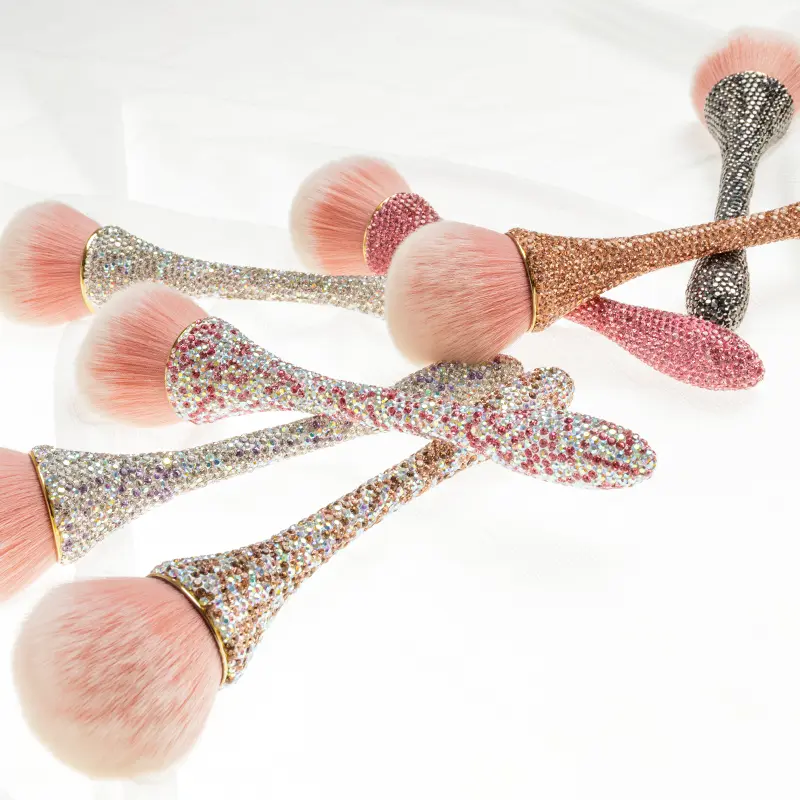 Кисточка для макияжа – золотистая Color Care Crystal, 1 шт. — фото 2