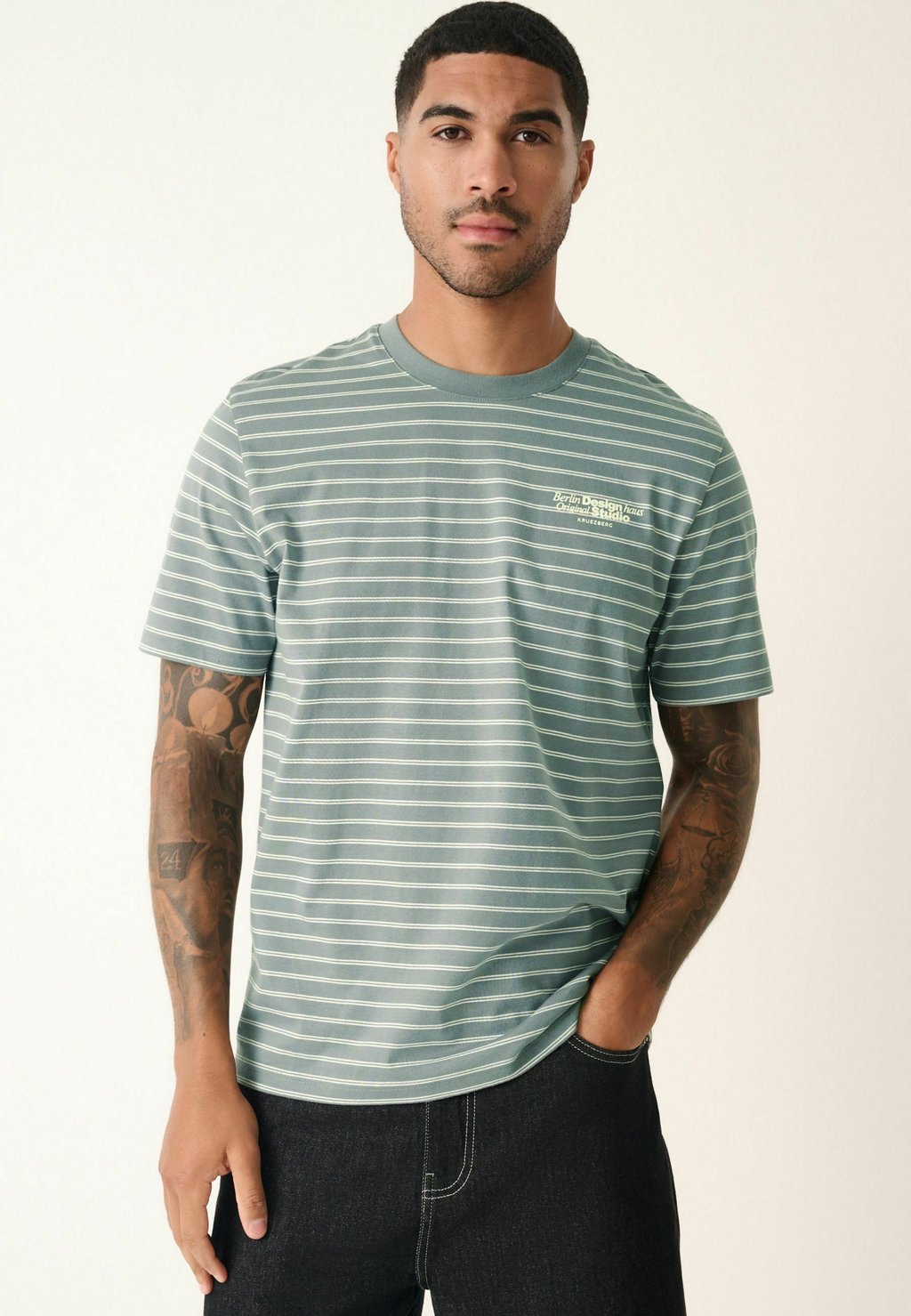 Футболка с принтом REGULAR FIT - STRIPE HEAVYWEIGHT Next, темно-серый — фото 2