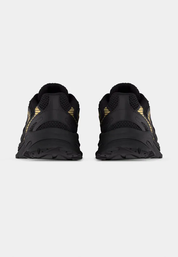 Детские кроссовки junior l003 neo shot laces унисекс Lacoste, Black/Gold-Coloured — фото 4