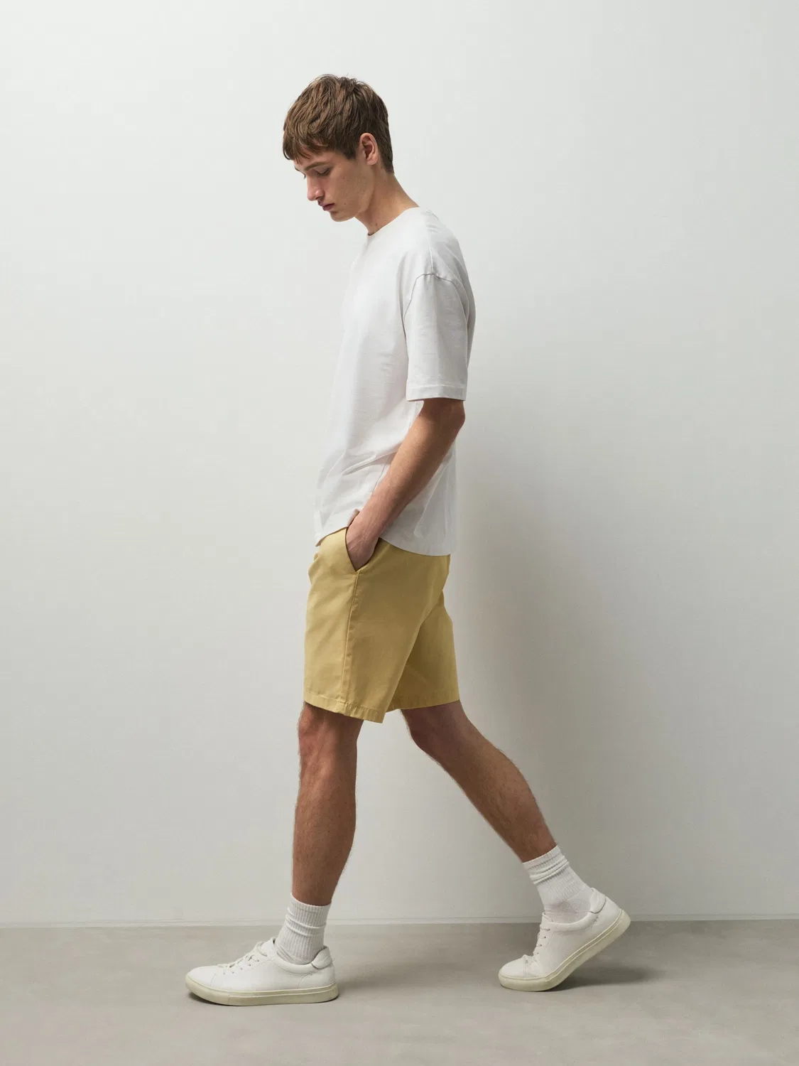 Узкие брюки-чиносы Next, Pastel Yellow — фото 4
