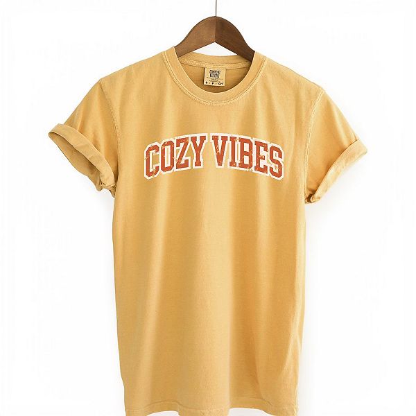 

Футболка Varsity cozy vibes garment dyed Simply Sage Market, Mustard, Зеленый, Футболка Varsity cozy vibes garment dyed Simply Sage Market, Mustard