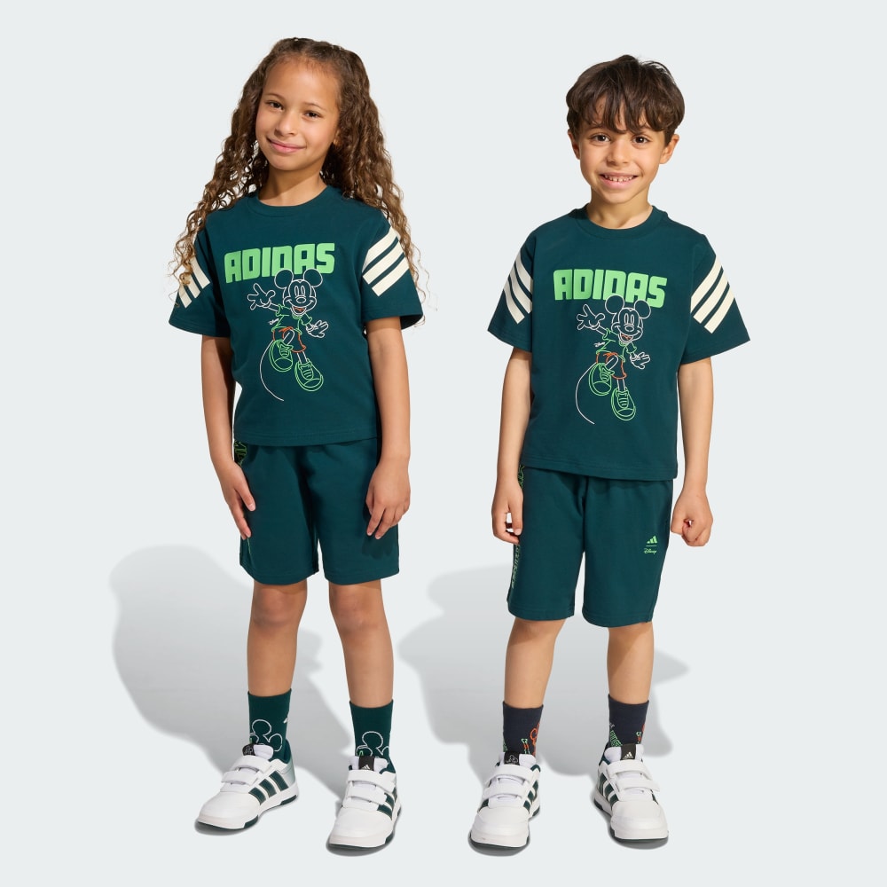 

Комплект Adidas Disney Mickey Mouse Tee Set Kids, цвет Aurora Ivy/Off White/Lime Burst