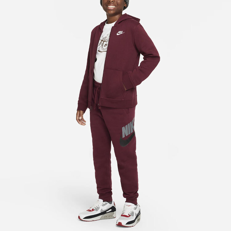

Детская куртка Nike, цвет Burgundy