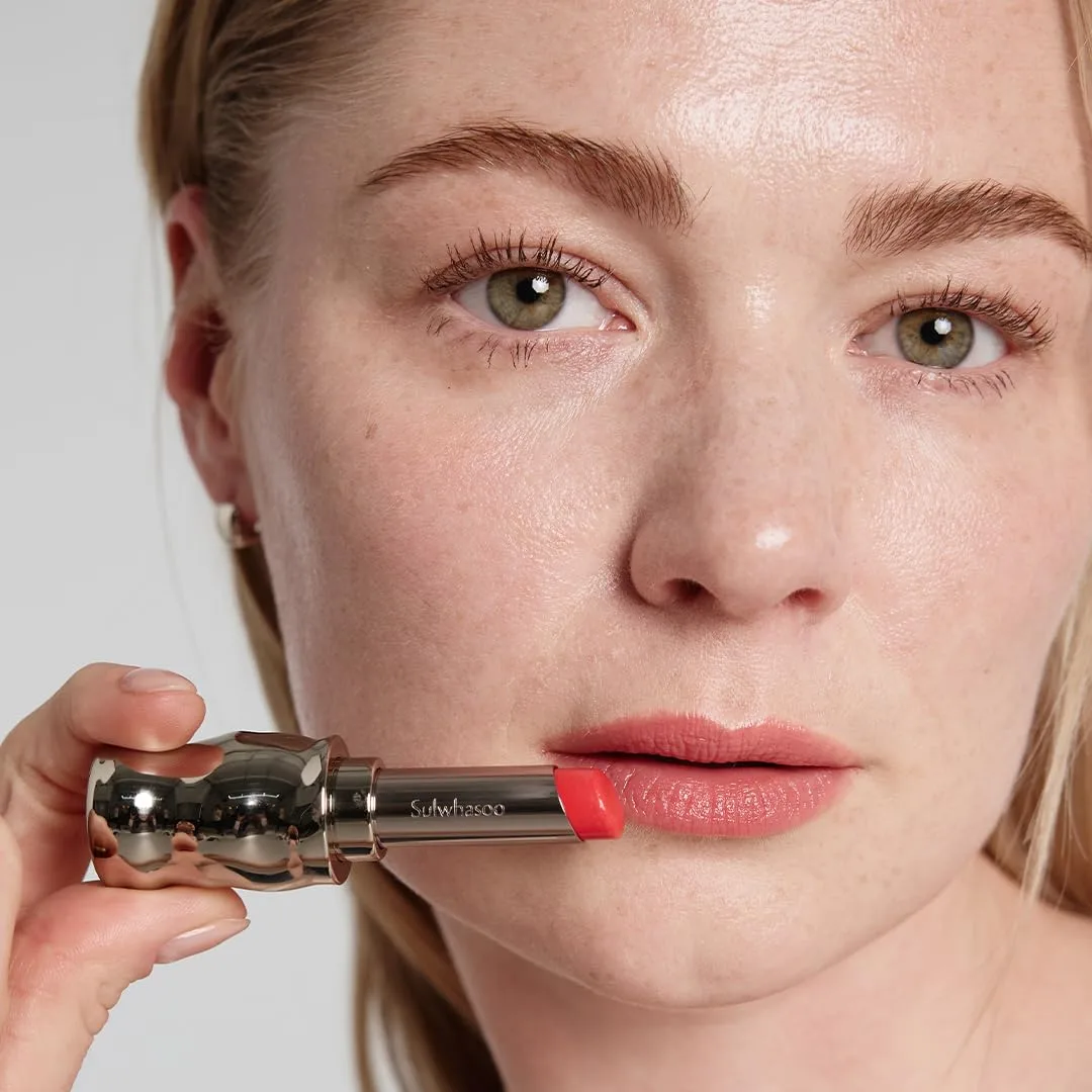 Sulwhasoo Perfecting Lip Color - корейский тонирующий бальзам для губ, питает, увлажняет и придает естественный вид, успокаивает сухие, шелушащиеся губы - 0,1 унции., Rose — фото 2