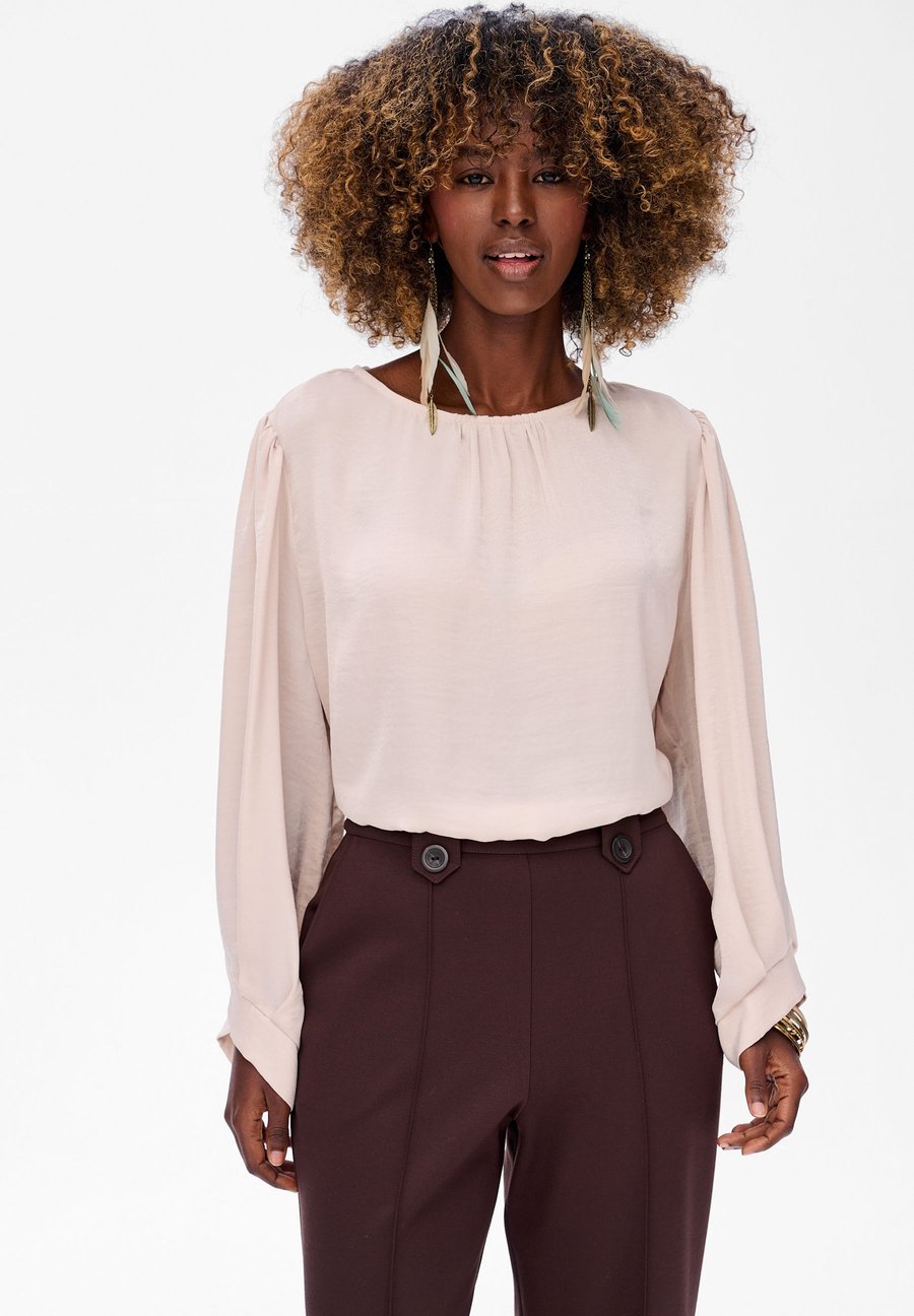 

Блуза blue shadow CHIC, Beige