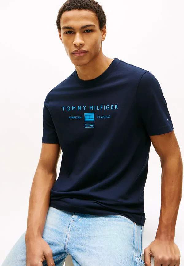 Футболка с монограммой и принтом brand love Tommy Hilfiger, Desert Sky — фото 4