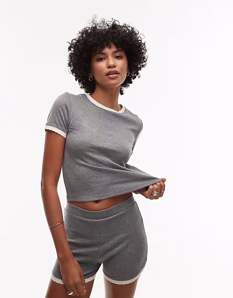 

Футболка на каждый день с контрастной оборкой по краю серого меланжевого цвета Topshop, Серый, Футболка на каждый день с контрастной оборкой по краю серого меланжевого цвета Topshop