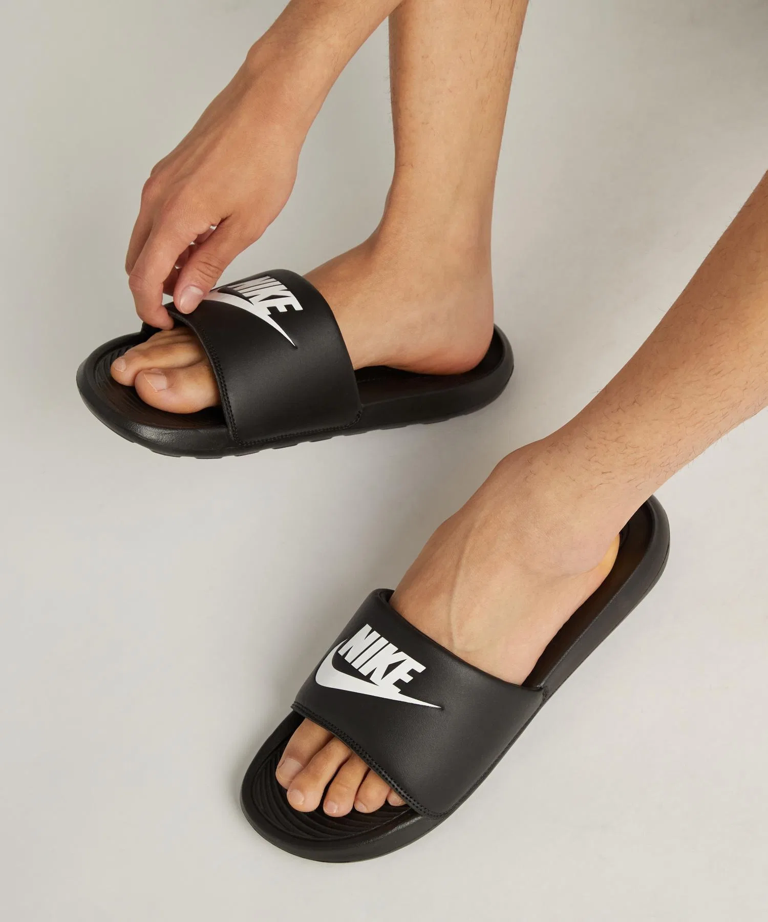 Мужские шлепанцы Nike Victori One