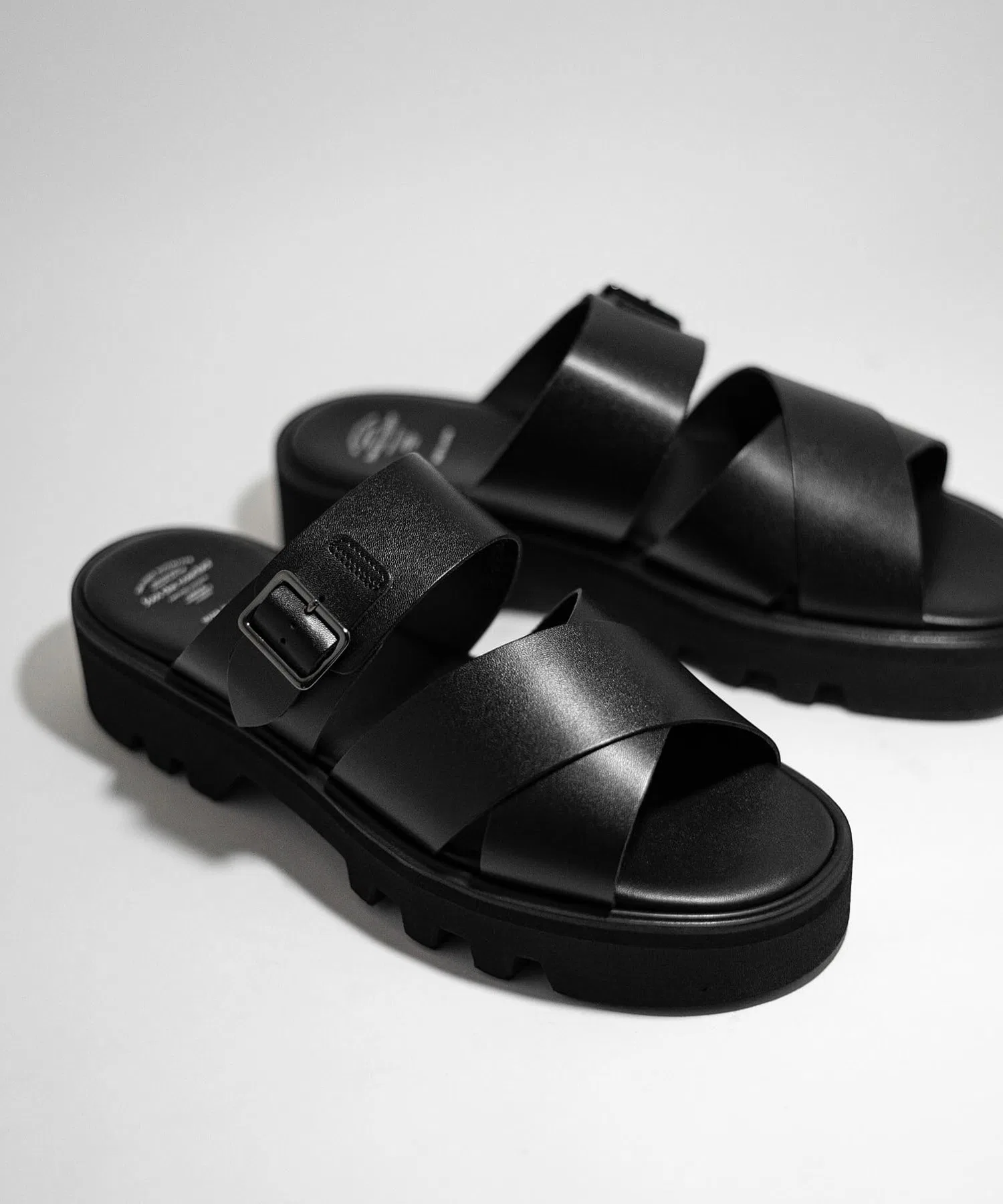 Мужские сандалии foot the coacher CROSS BELT SANDALS TWETY SOLE — фото 4