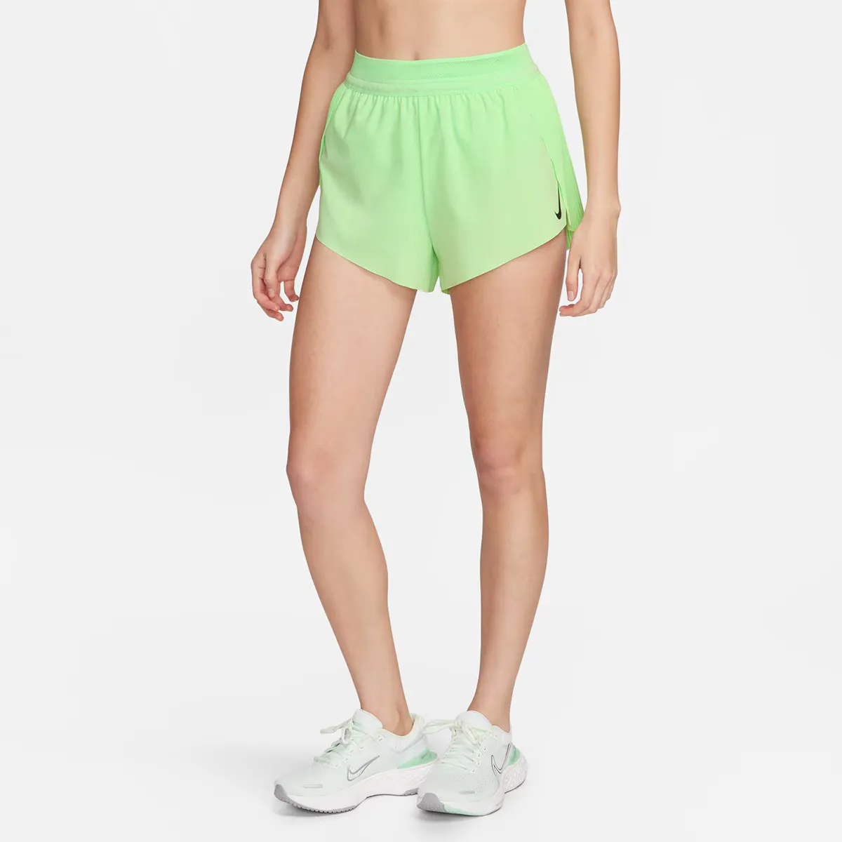 

AeroSwift Nike Женские шорты, светло-зеленый