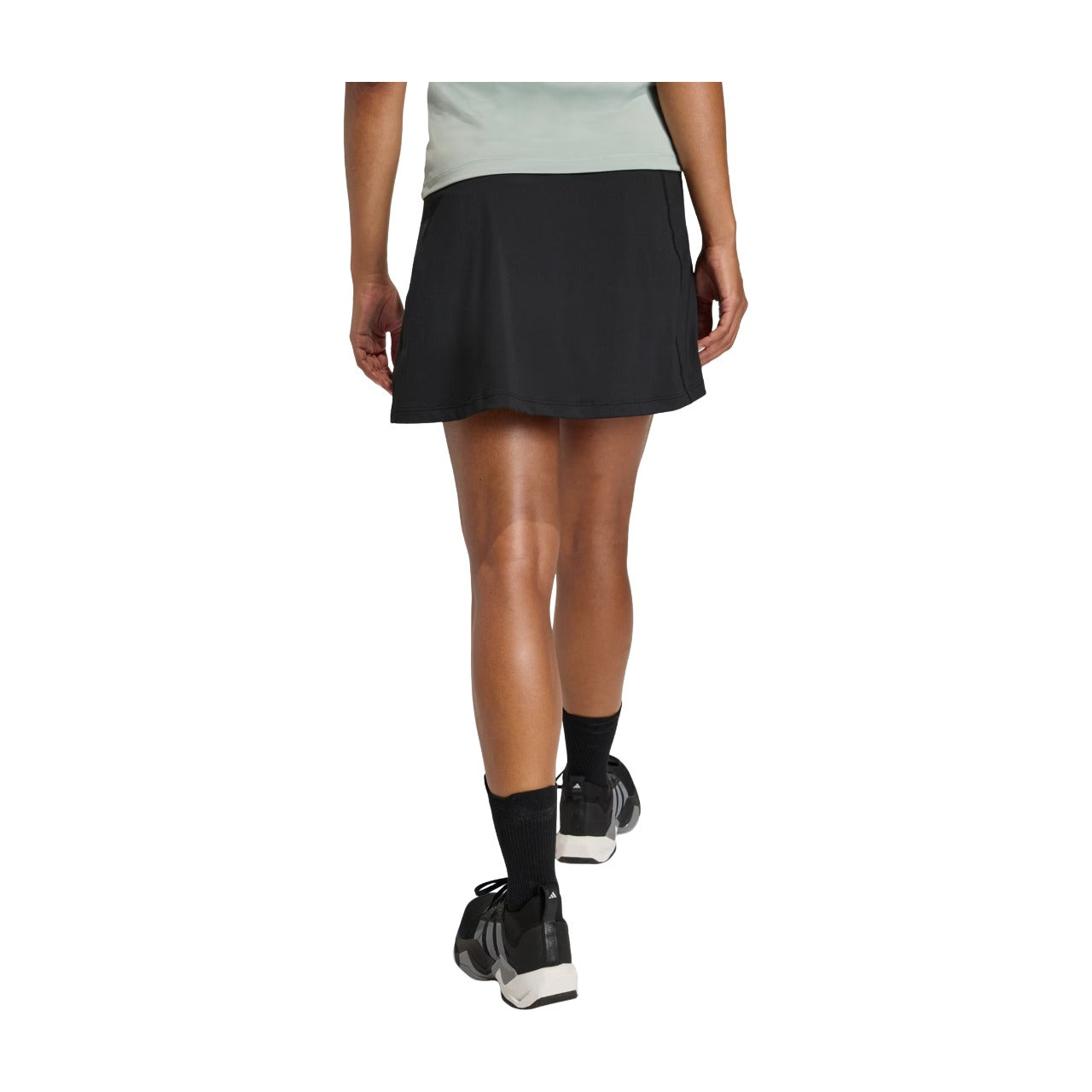 (WMNS) Шорты-юбка Adidas Optime Skort с интегрированными велосипедными шортами, цвет «Черный карбон», модель — фото 3