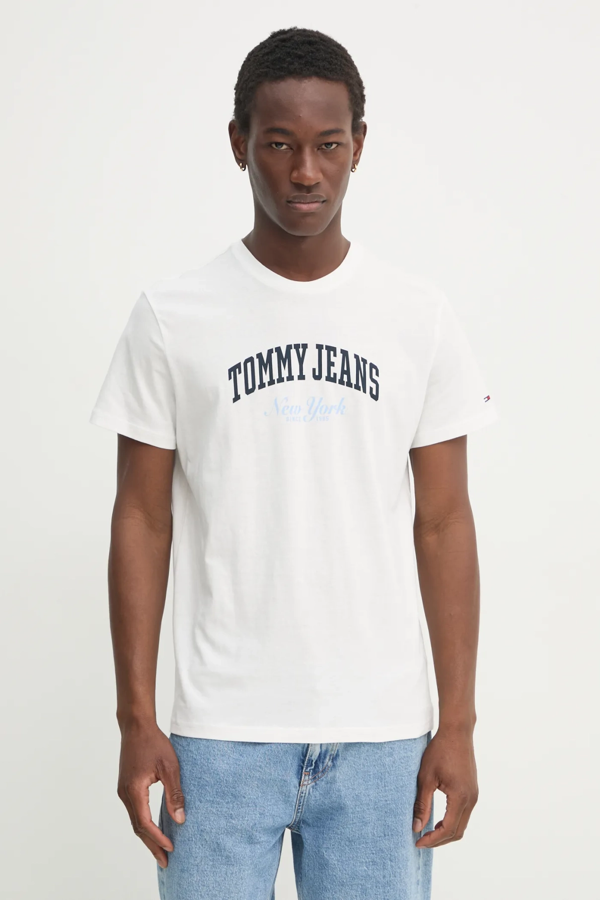 

Хлопковая футболка Tommy Jeans, бежевый