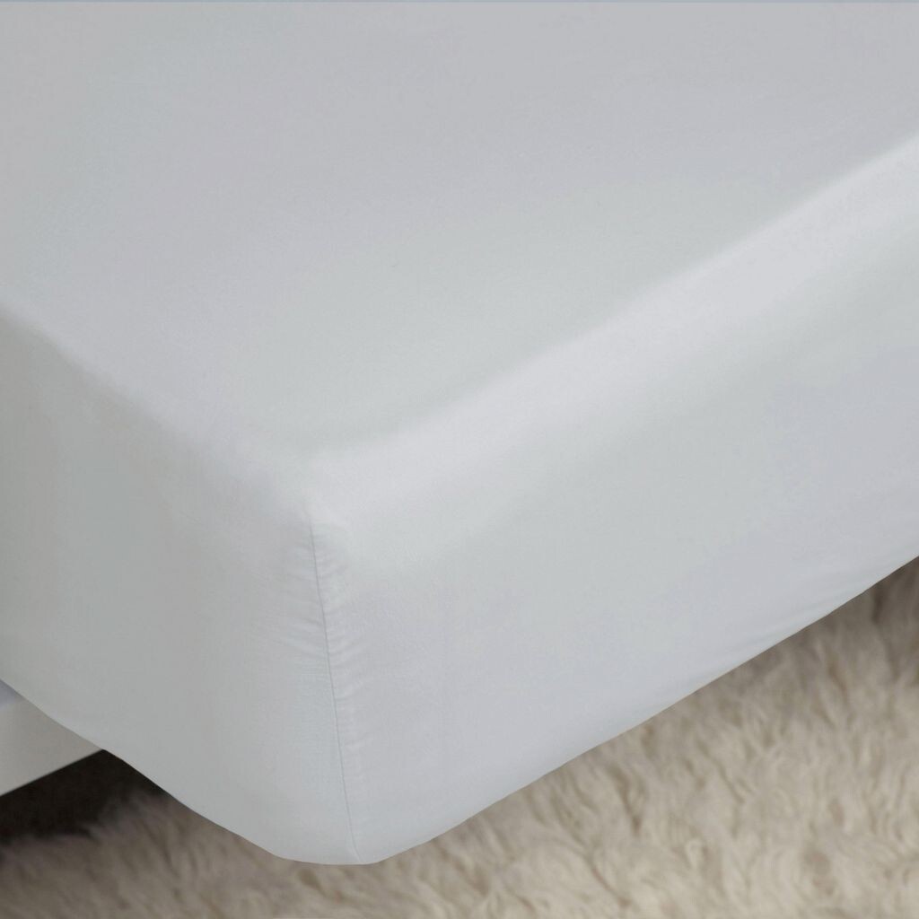 

Простыня Belledorm Easy Care из перкаля BM171 (одинарная) (облачно-серый)