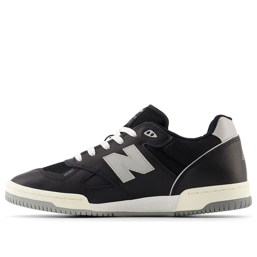 

Кроссовки New Balance 600 x Tom Knox 'Black Rain Cloud', черный