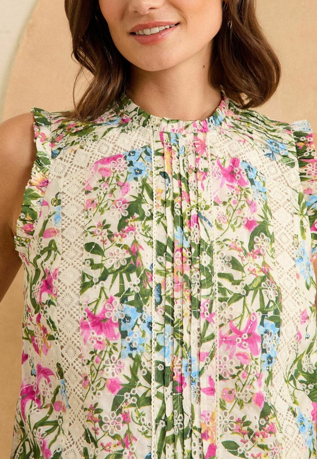 

Топ BRODERIE SHELL REGULAR FIT Love & Roses, белый
