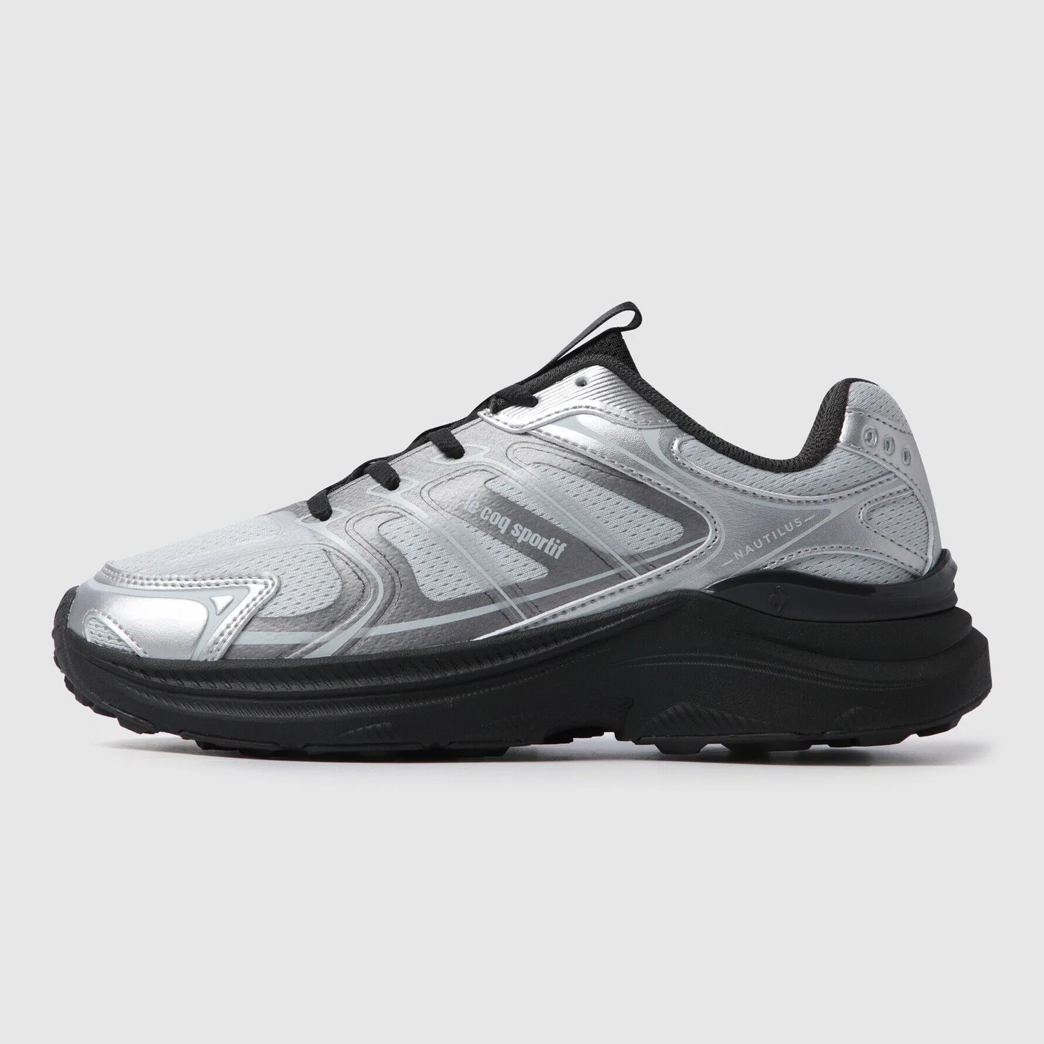 Мужские серебристые кроссовки Nautilus Dune от Le Coq Sportif