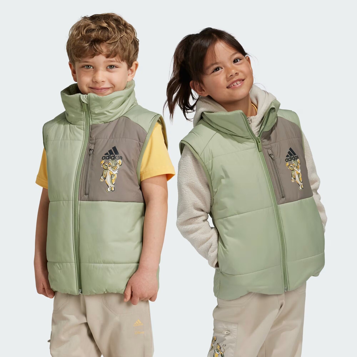 

Жилет Диснея Король Лев Adidas, цвет Tent Green/Semi Spark/Multicolor