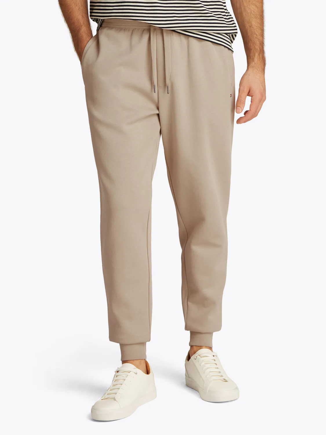 Зауженные брюки Tommy Hilfiger ESSENTIAL бежевого цвета — фото 3