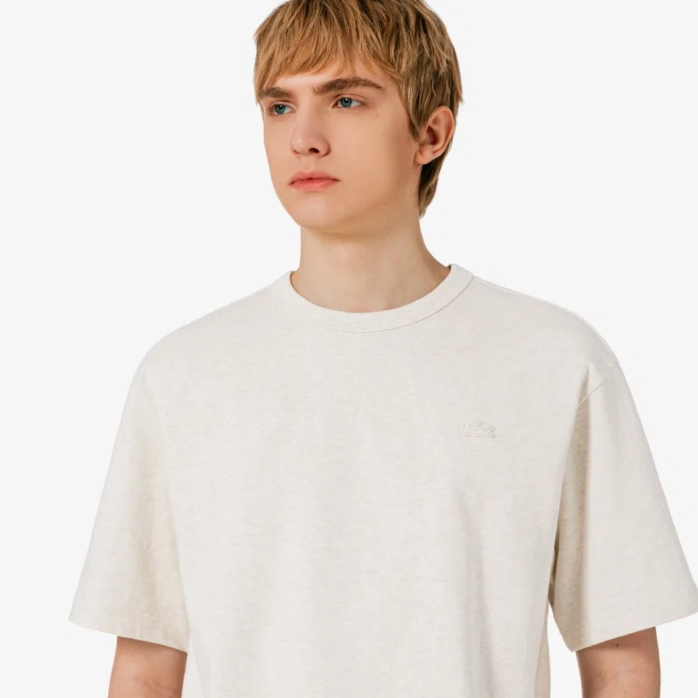 Мужская базовая футболка из плотного джерси, кремовая, от Lacoste — фото 2