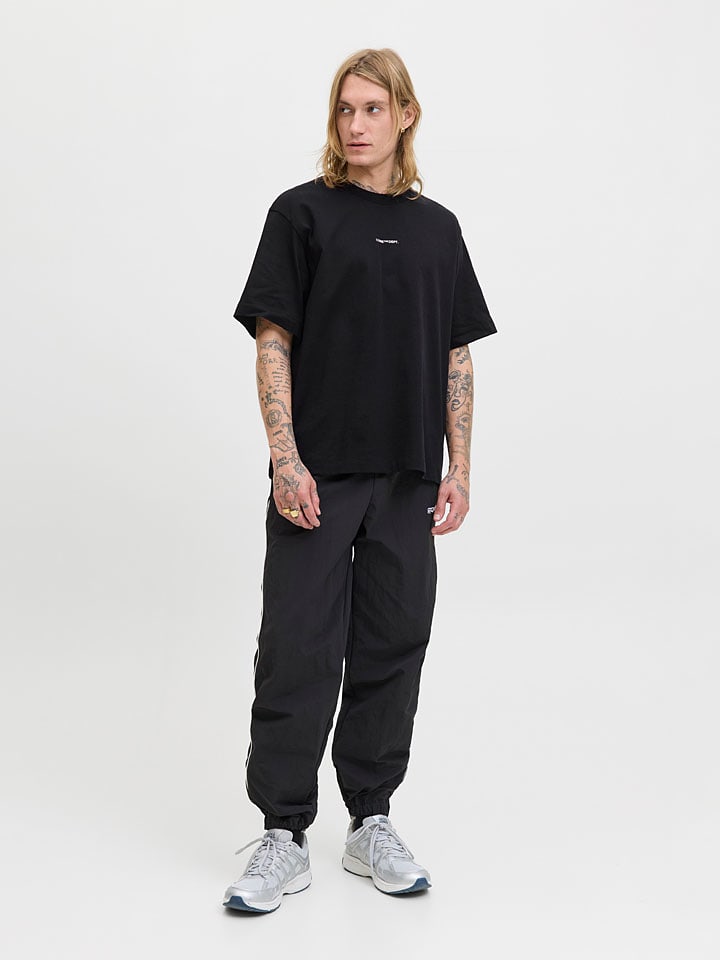 

Футболка Jack & Jones, черный