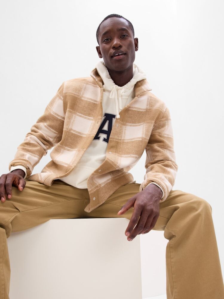 

Флисовая рубашка Gap, бежевый