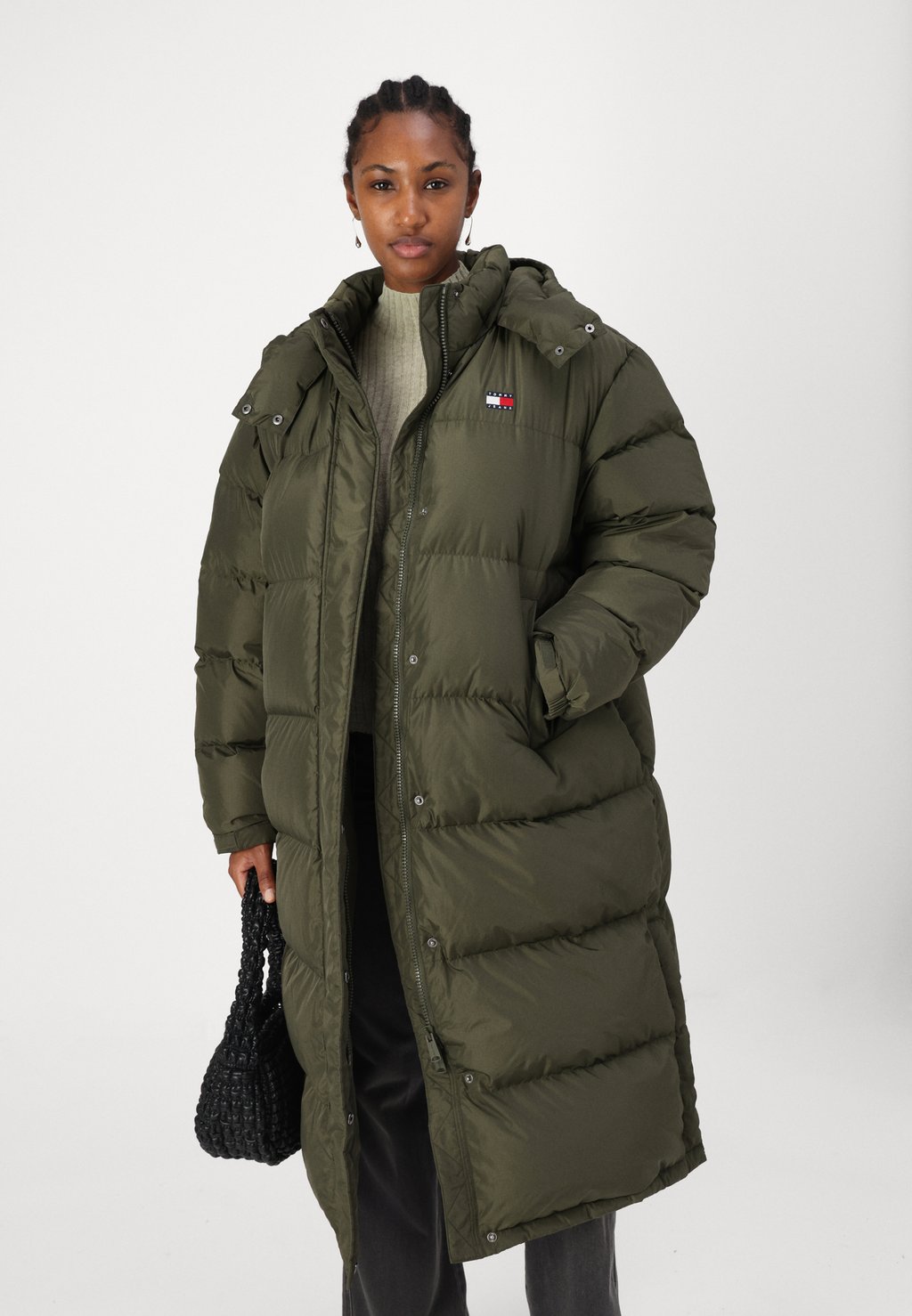 

Пуховое пальто ALASKA LONG PUFF Tommy Jeans, темно-зеленый