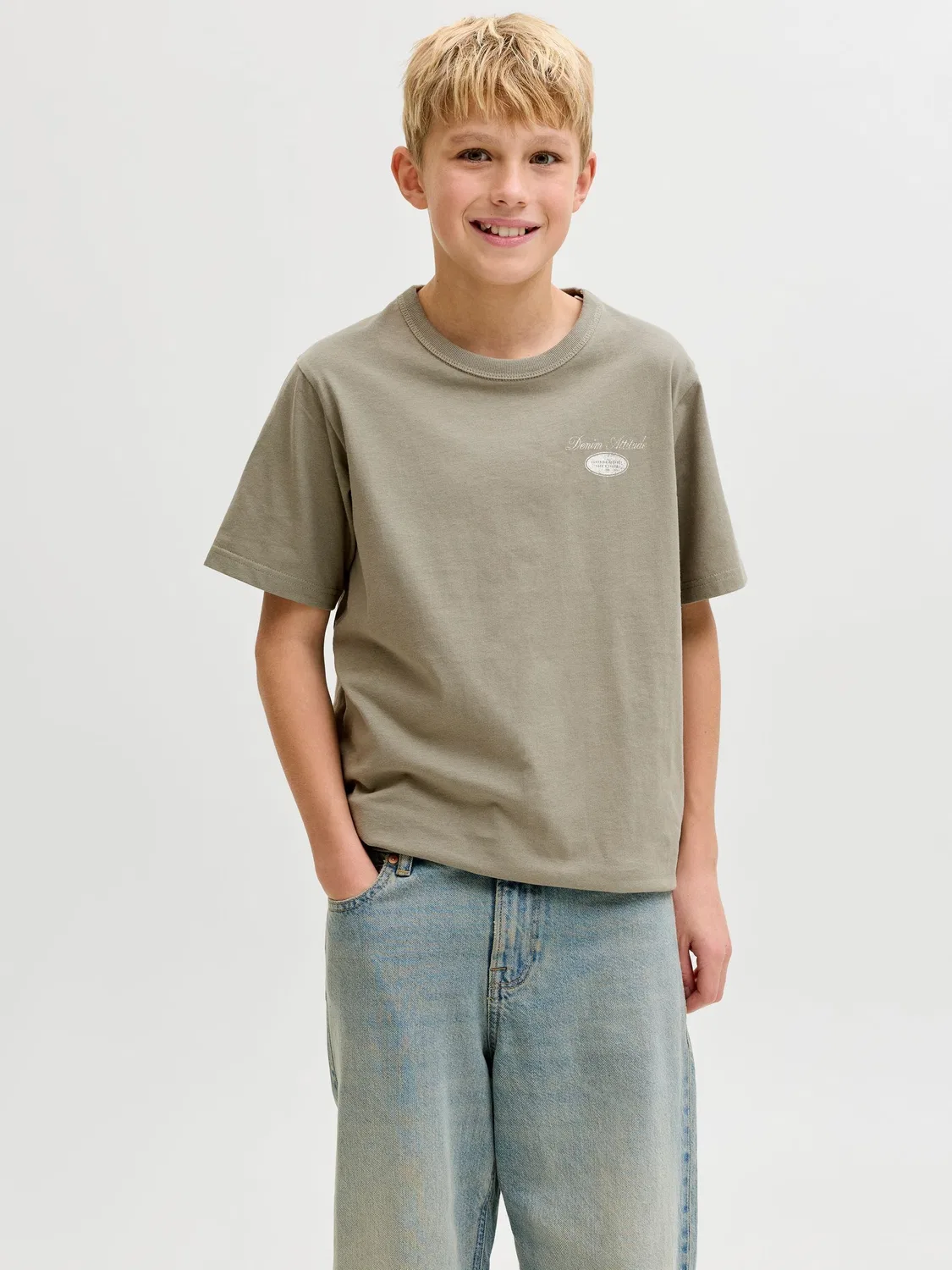 Футболка с нашивкой JACK & JONES Junior, веттивер — фото 3