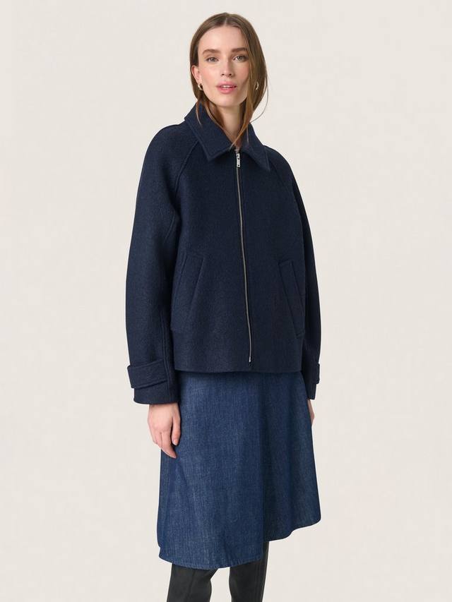 

Анжелина курка Boxy Fit из смесовой шерсти Soaked In Luxury