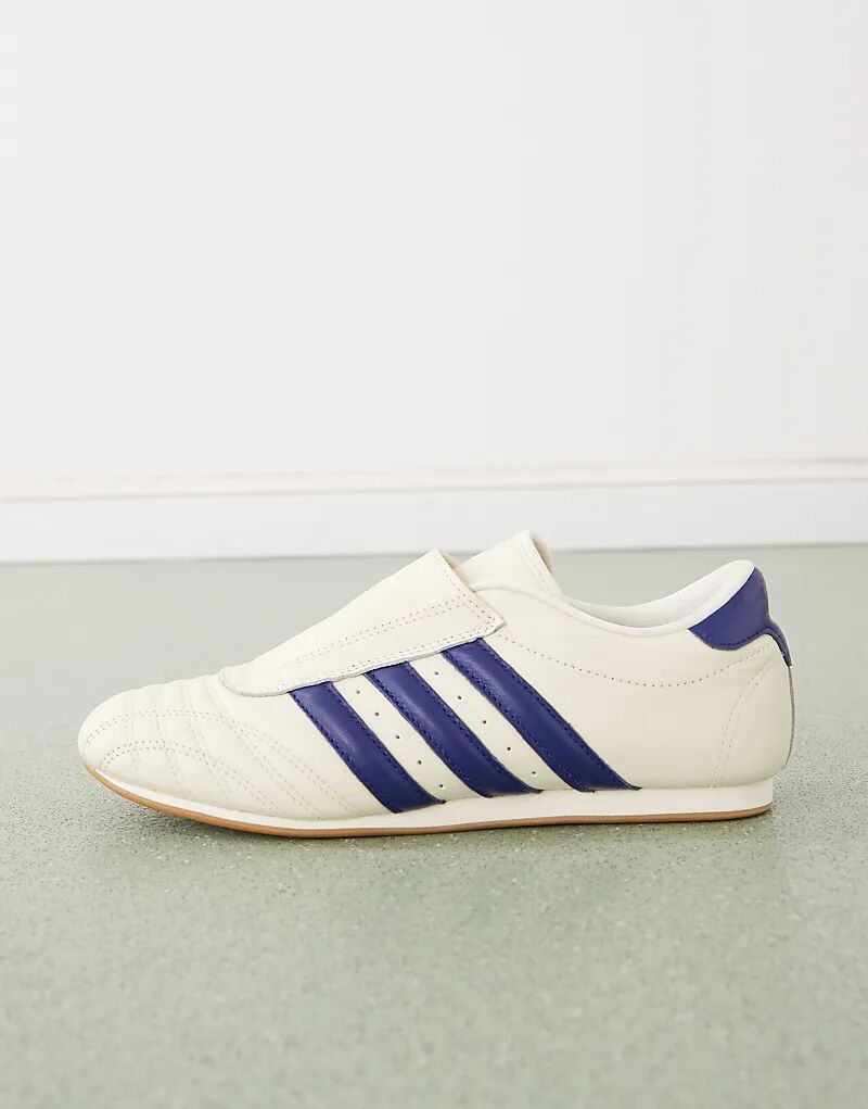 Кроссовки для тхэквондо adidas Originals в кремово-белом и синем цветах — фото 2